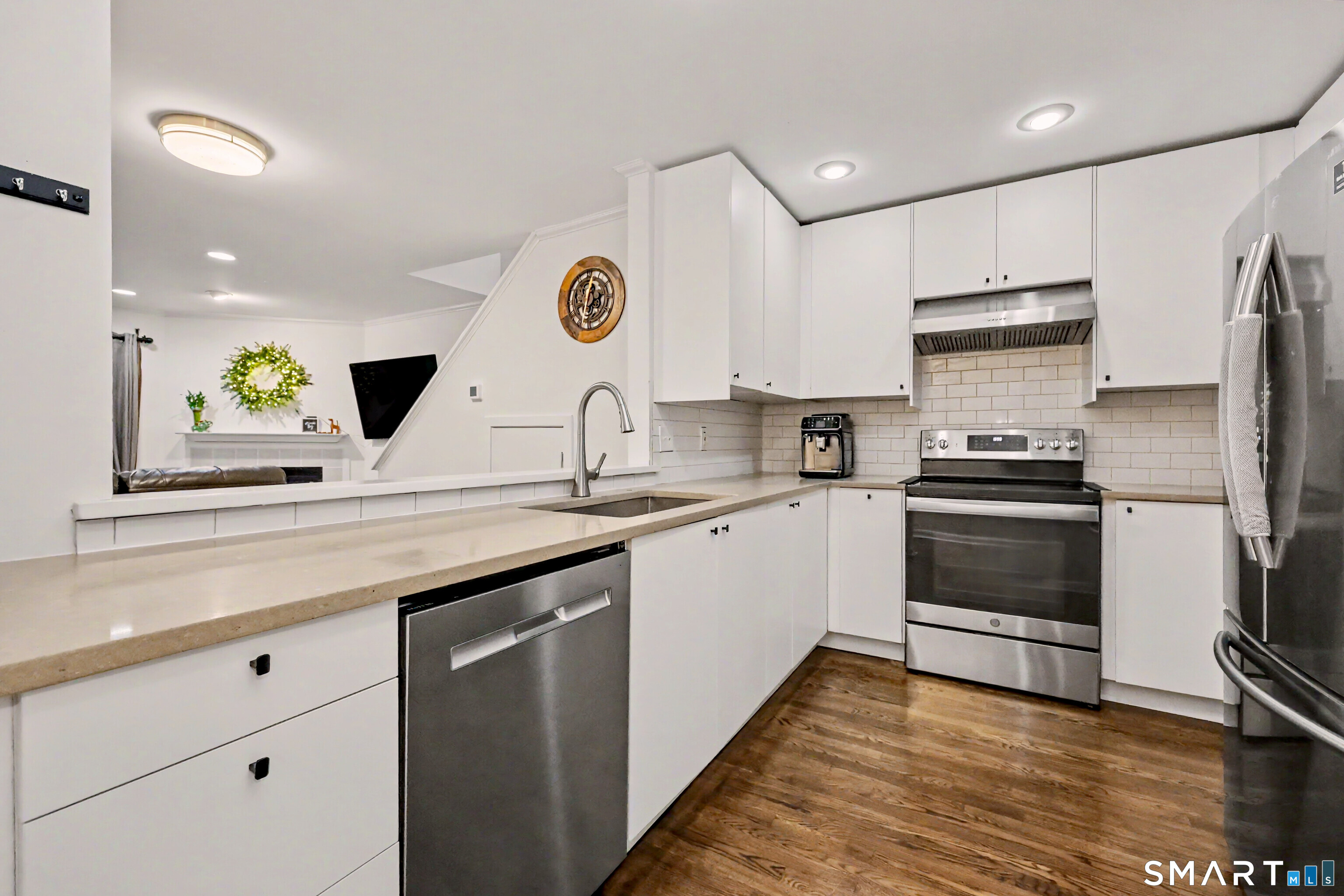 15 Perry Avenue Norwalk CT 06850