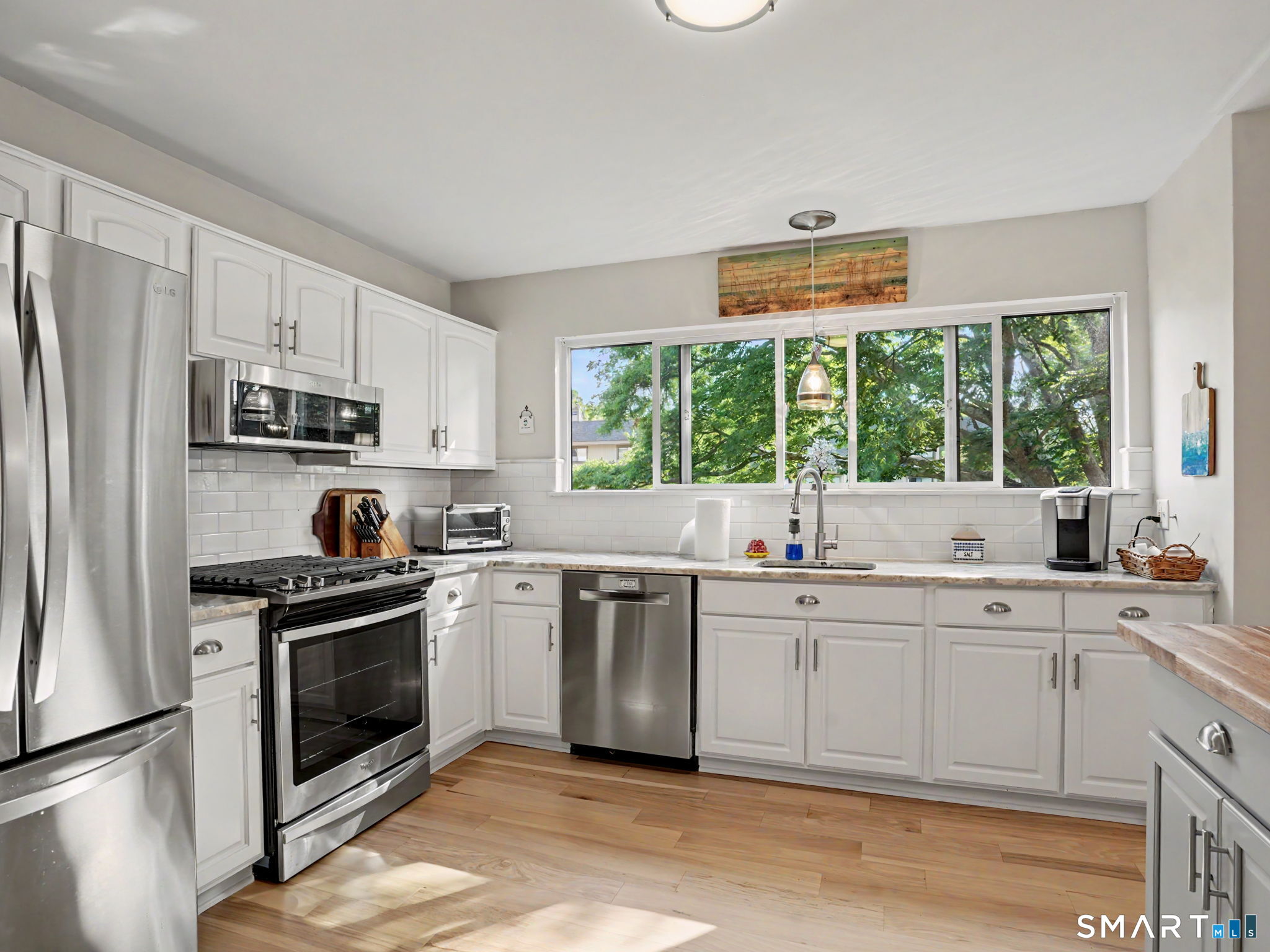 85 Viscount Drive Milford CT 06460