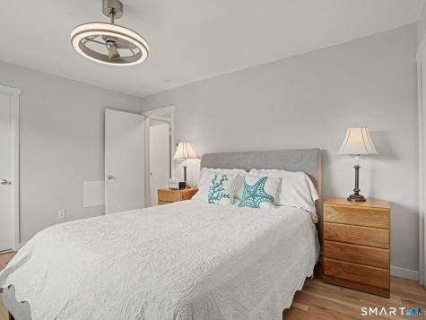 85 Viscount Drive Milford CT 06460