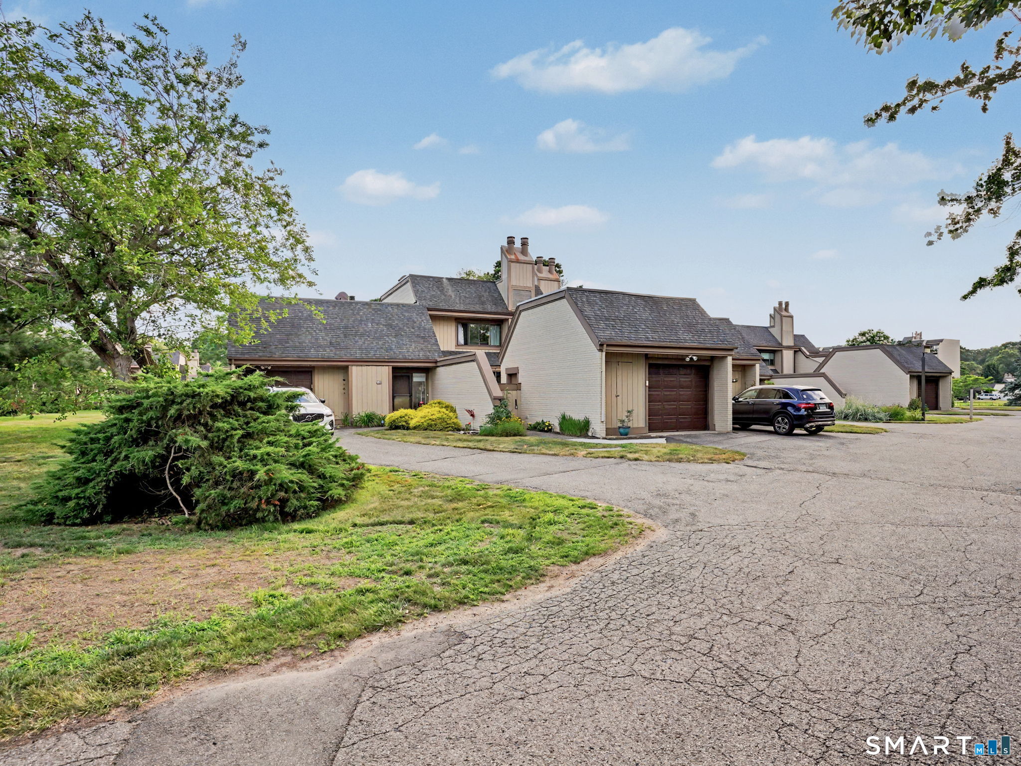 85 Viscount Drive Milford CT 06460