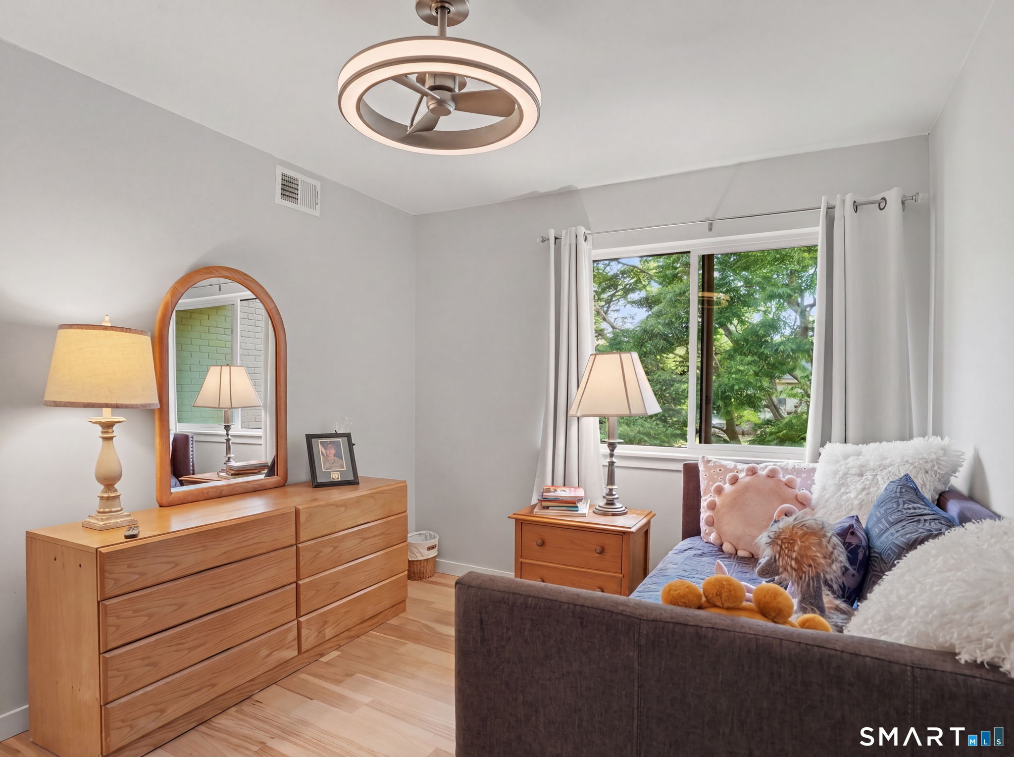 85 Viscount Drive Milford CT 06460