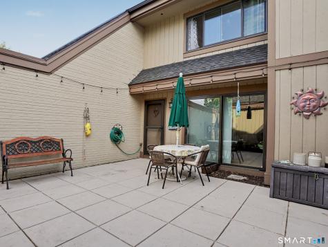 85 Viscount Drive Milford CT 06460