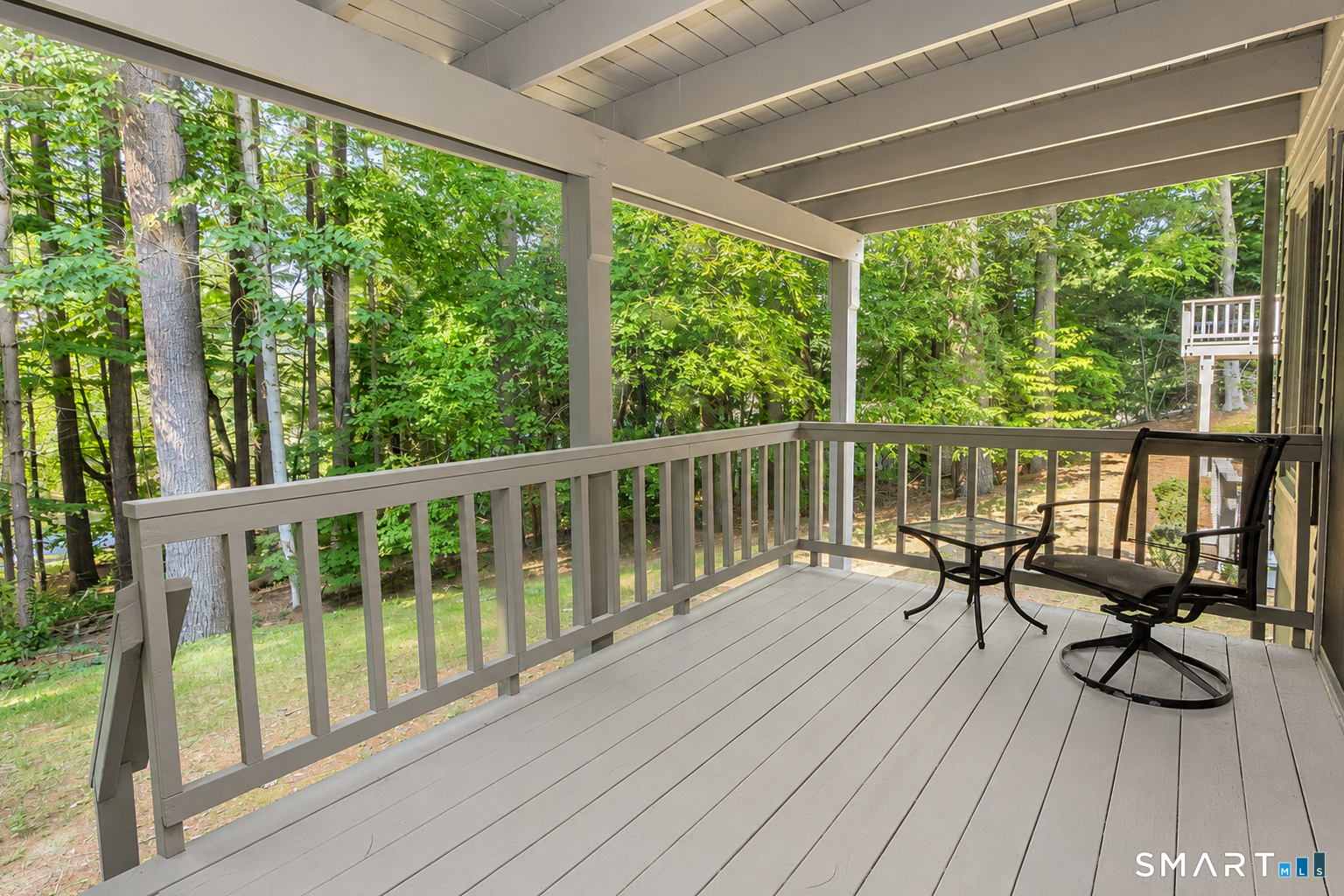 6 Acorn Glen Avon CT 06001
