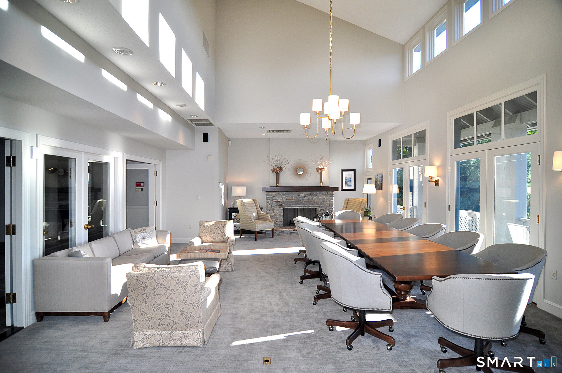 6 Acorn Glen Avon CT 06001