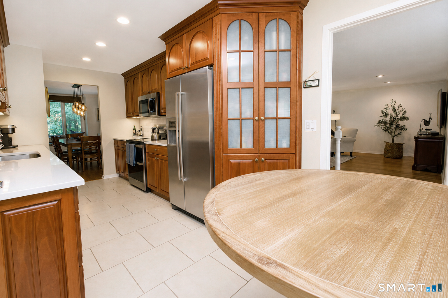 6 Acorn Glen Avon CT 06001