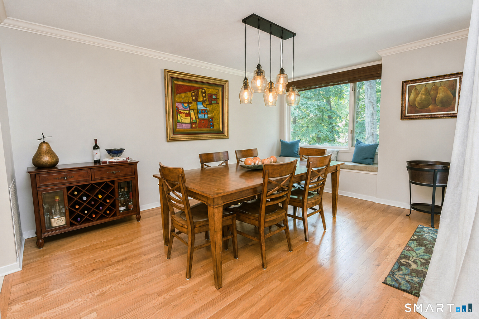 6 Acorn Glen Avon CT 06001