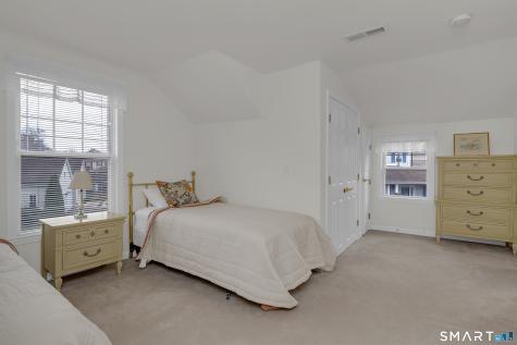 9 Pear Orchard Road Portland CT 06480