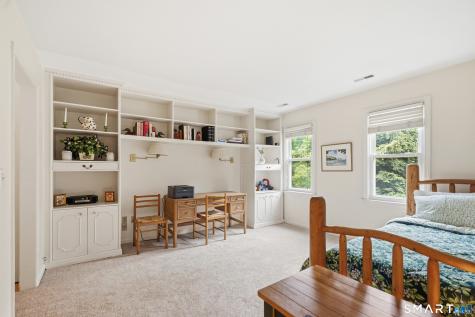 19 Georgetowne N Greenwich CT 06831