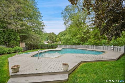 19 Georgetowne N Greenwich CT 06831