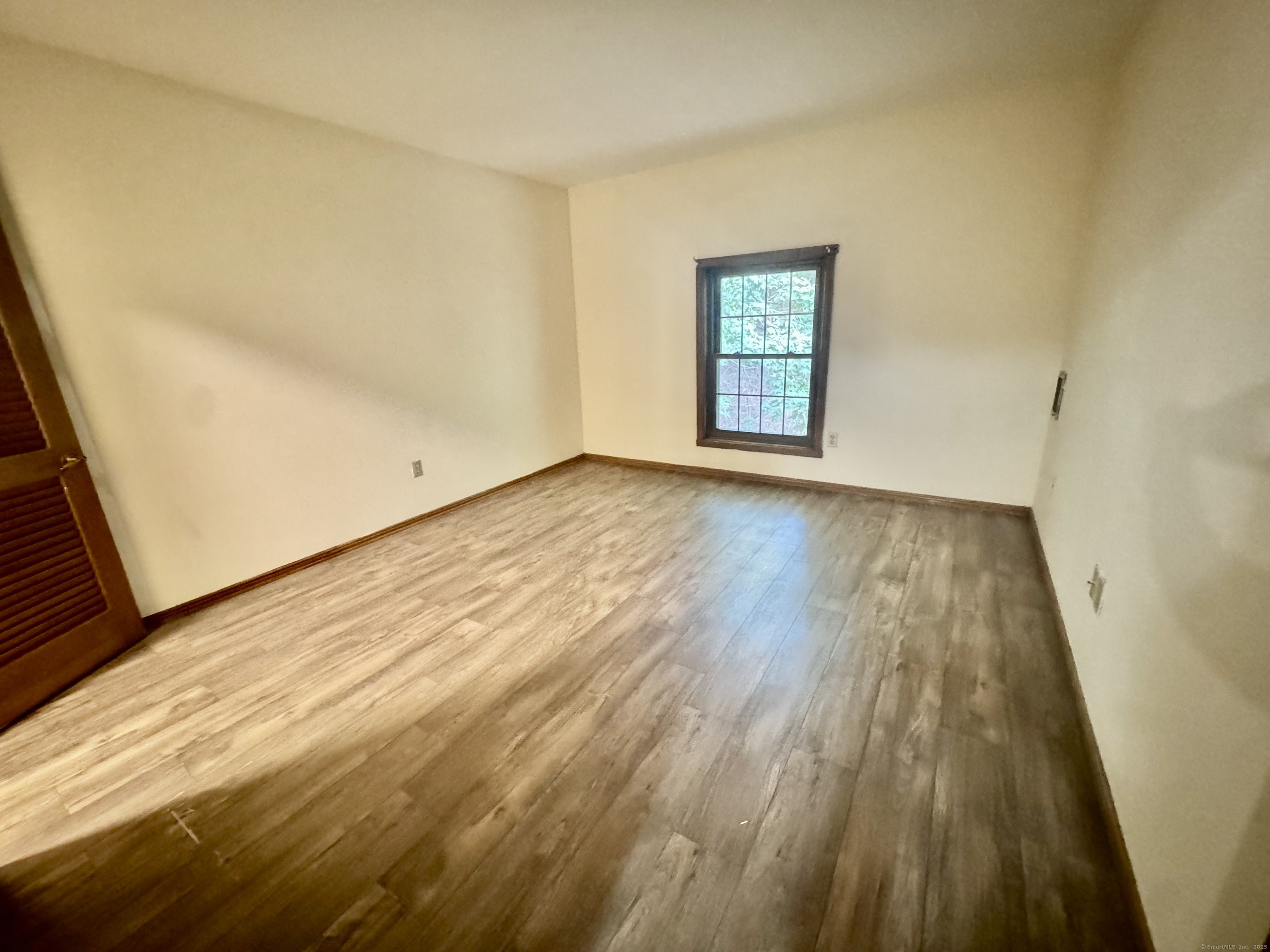 24 West Road Ellington CT 06029