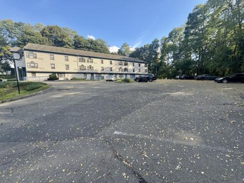 24 West Road Ellington CT 06029