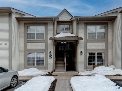 33 Langdon Court Berlin CT 06037