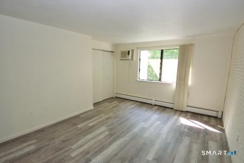 839 Blackstone Village Meriden CT 06450