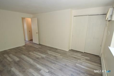 839 Blackstone Village Meriden CT 06450