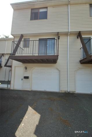 839 Blackstone Village Meriden CT 06450