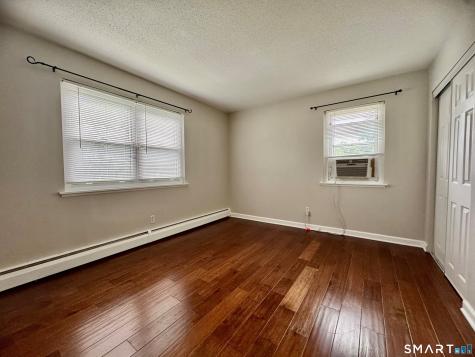 502 Oak Avenue Cheshire CT 06410