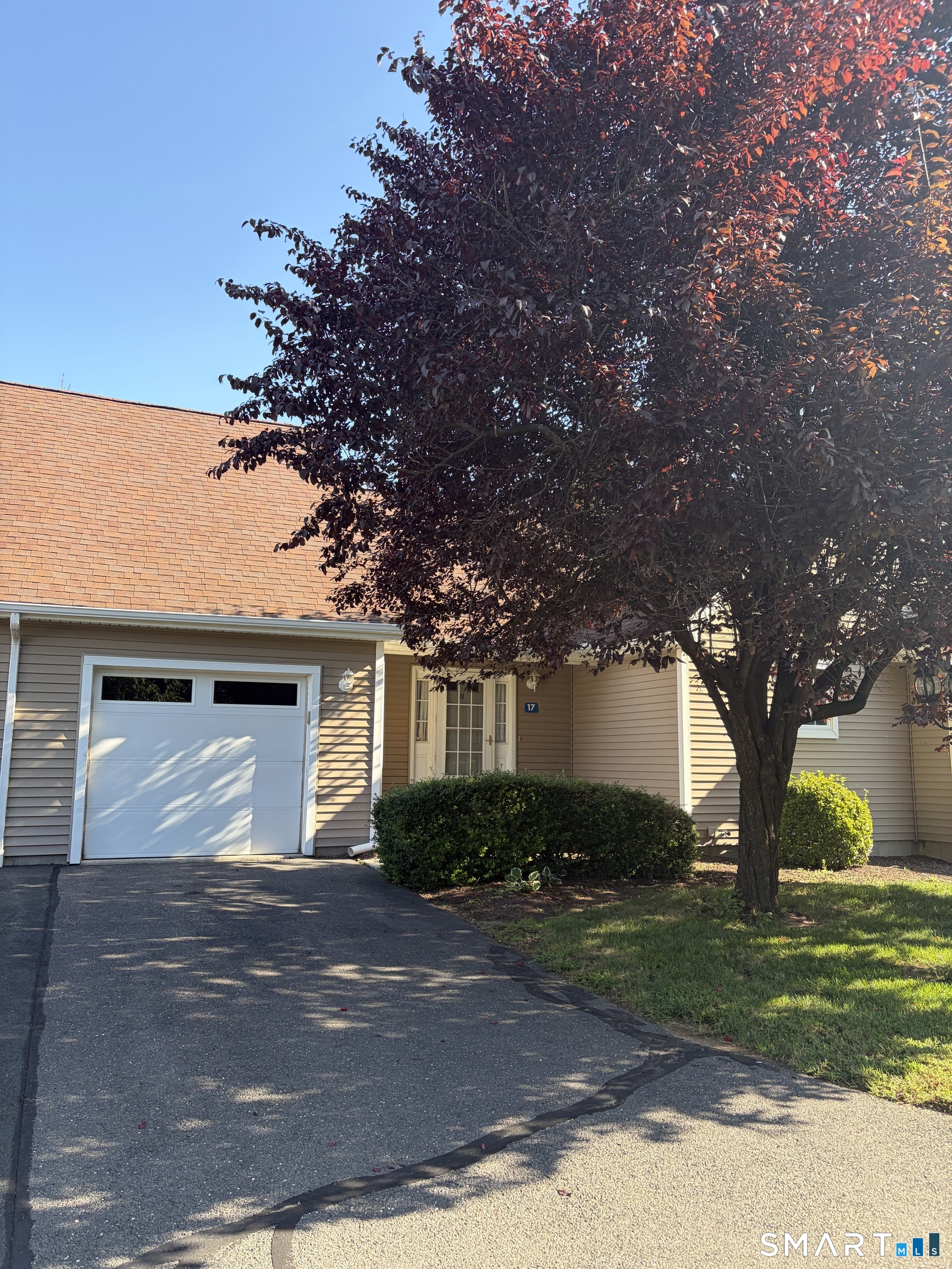 17 Vincent Court East Hartford CT 06108