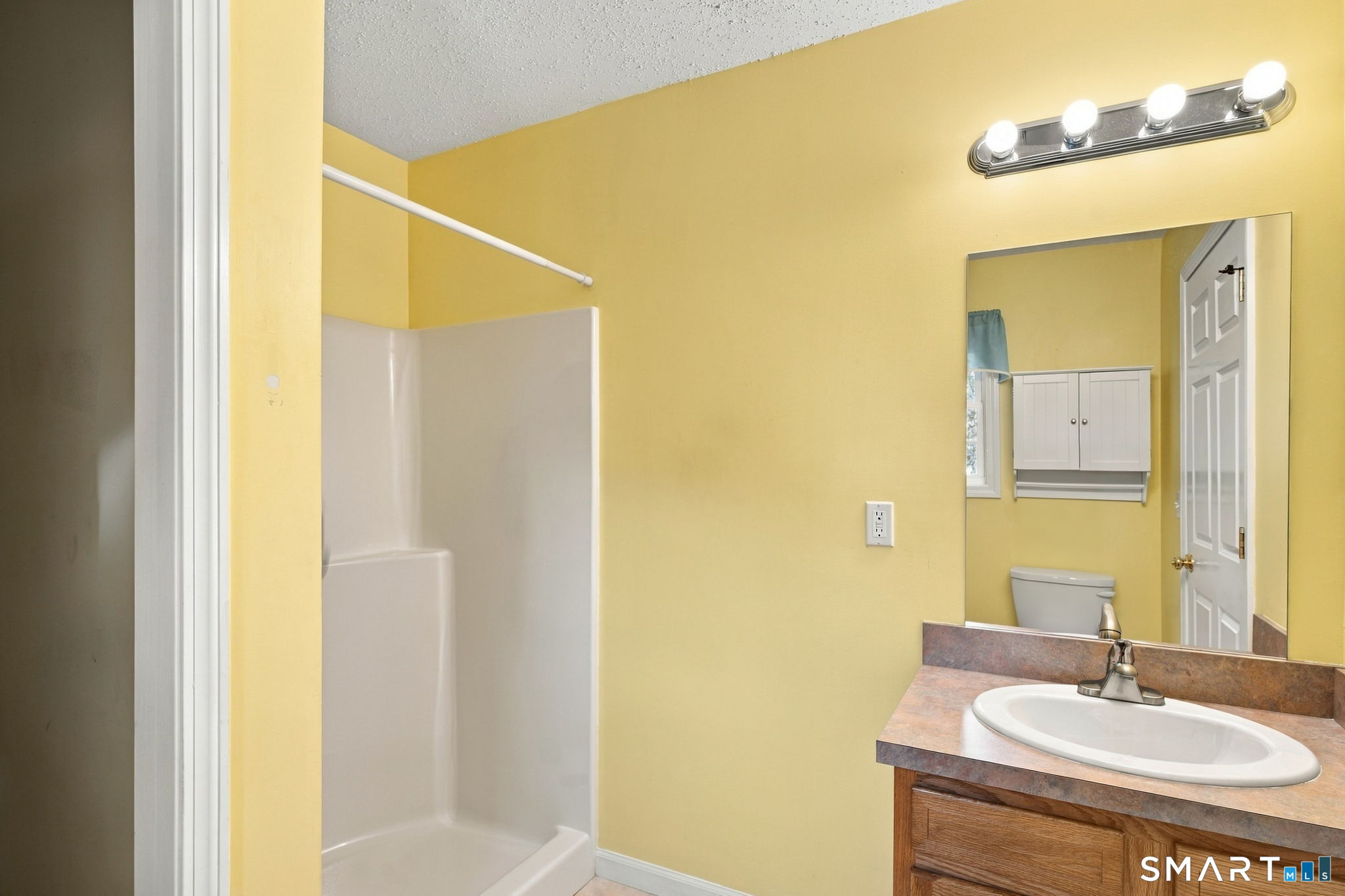 17 Vincent Court East Hartford CT 06108