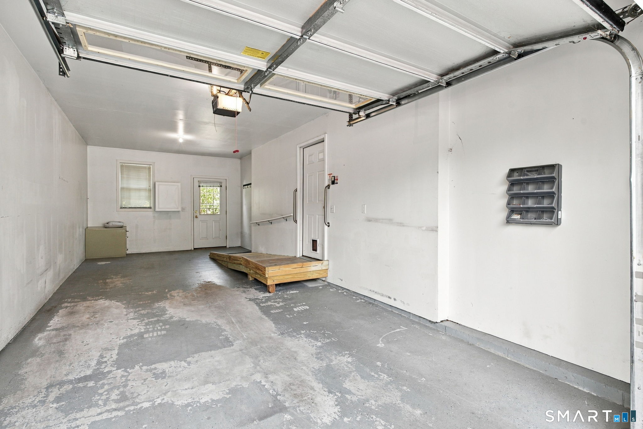 17 Vincent Court East Hartford CT 06108