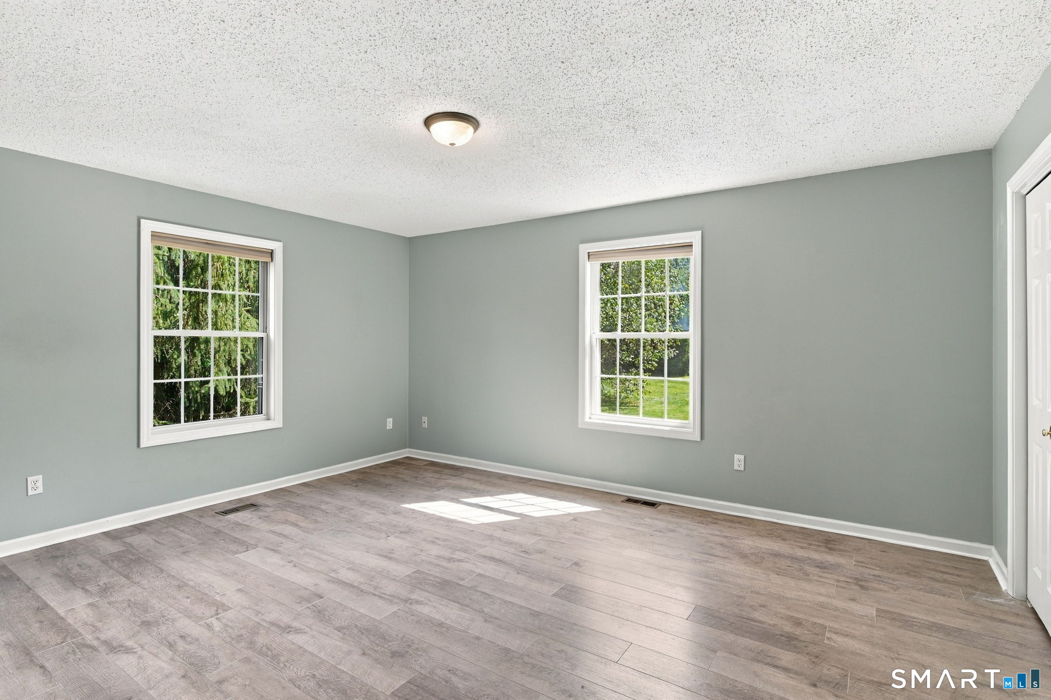 17 Vincent Court East Hartford CT 06108
