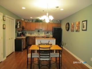 327 Judd Square Wallingford CT 06492