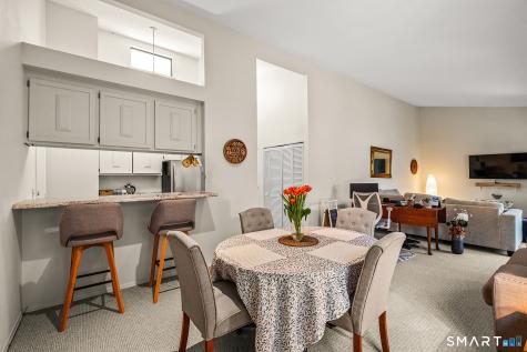 19 Cook Close Ridgefield CT 06877