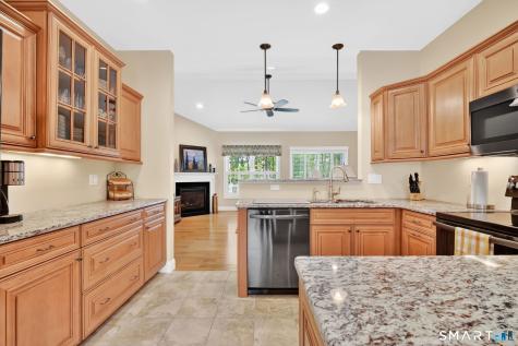21 Tanglewood Drive Somers CT 06071
