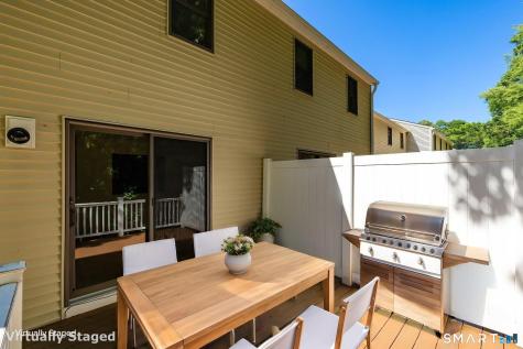 35 Brookside Village Enfield CT 06082