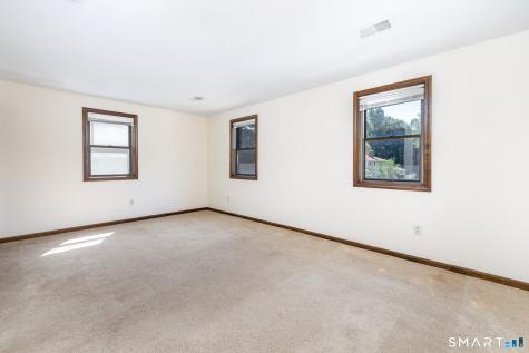 35 Brookside Village Enfield CT 06082