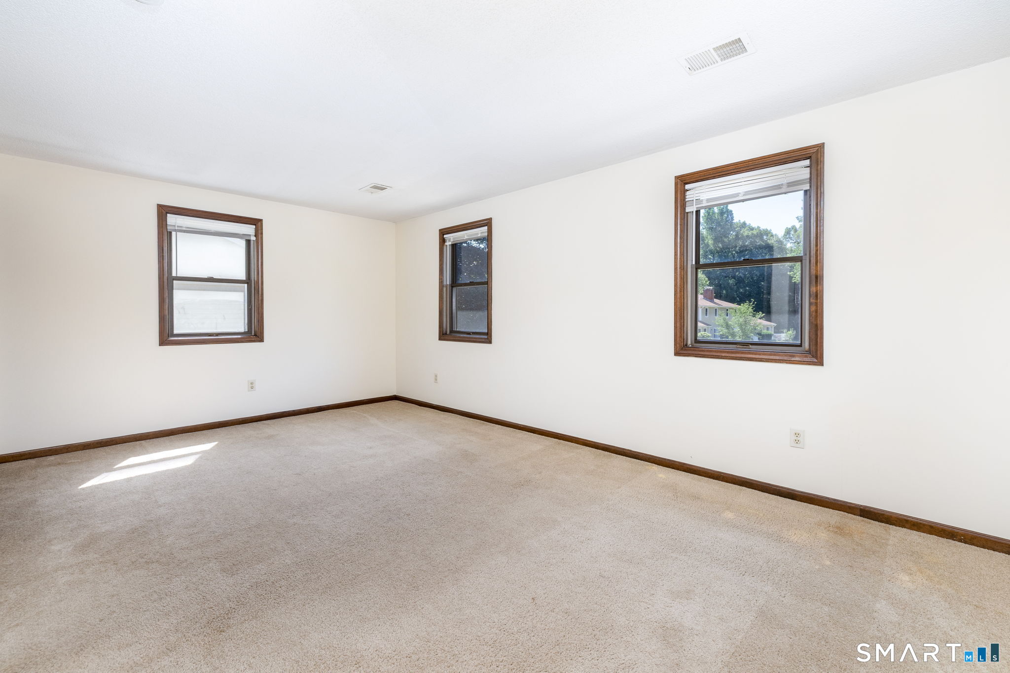 35 Brookside Village Enfield CT 06082