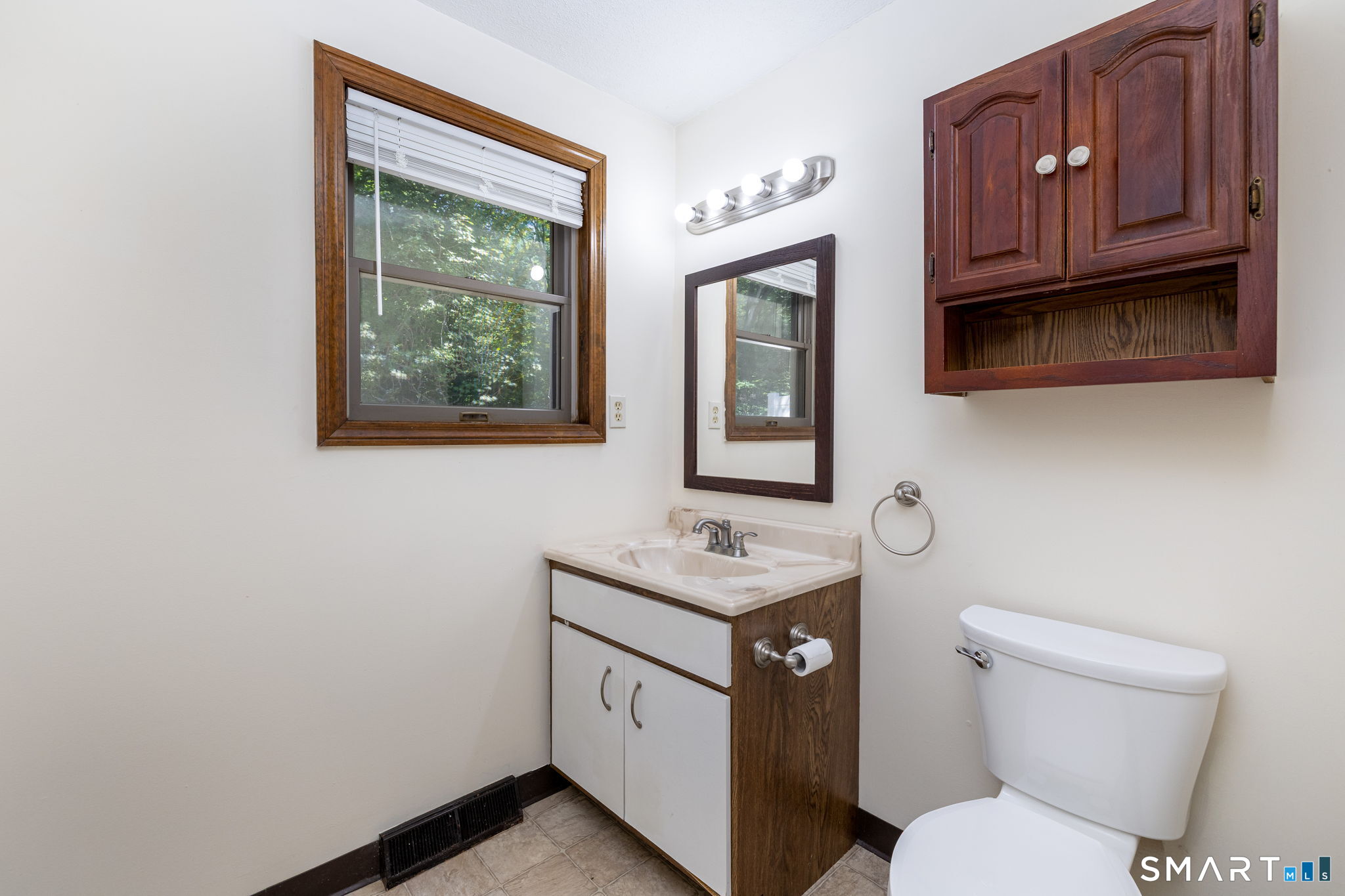 35 Brookside Village Enfield CT 06082
