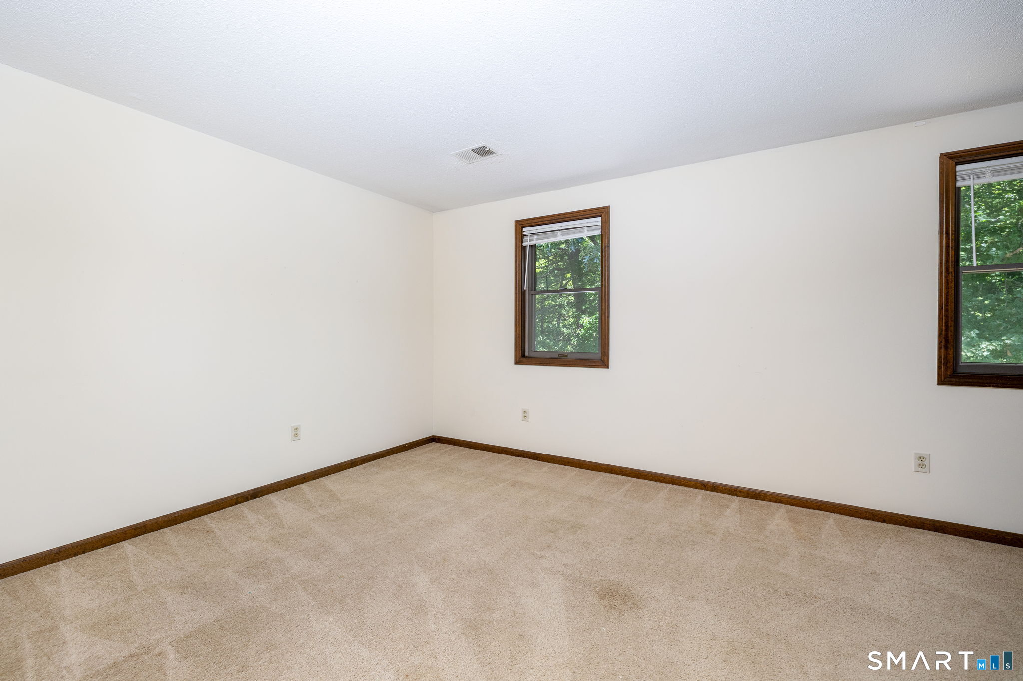 35 Brookside Village Enfield CT 06082