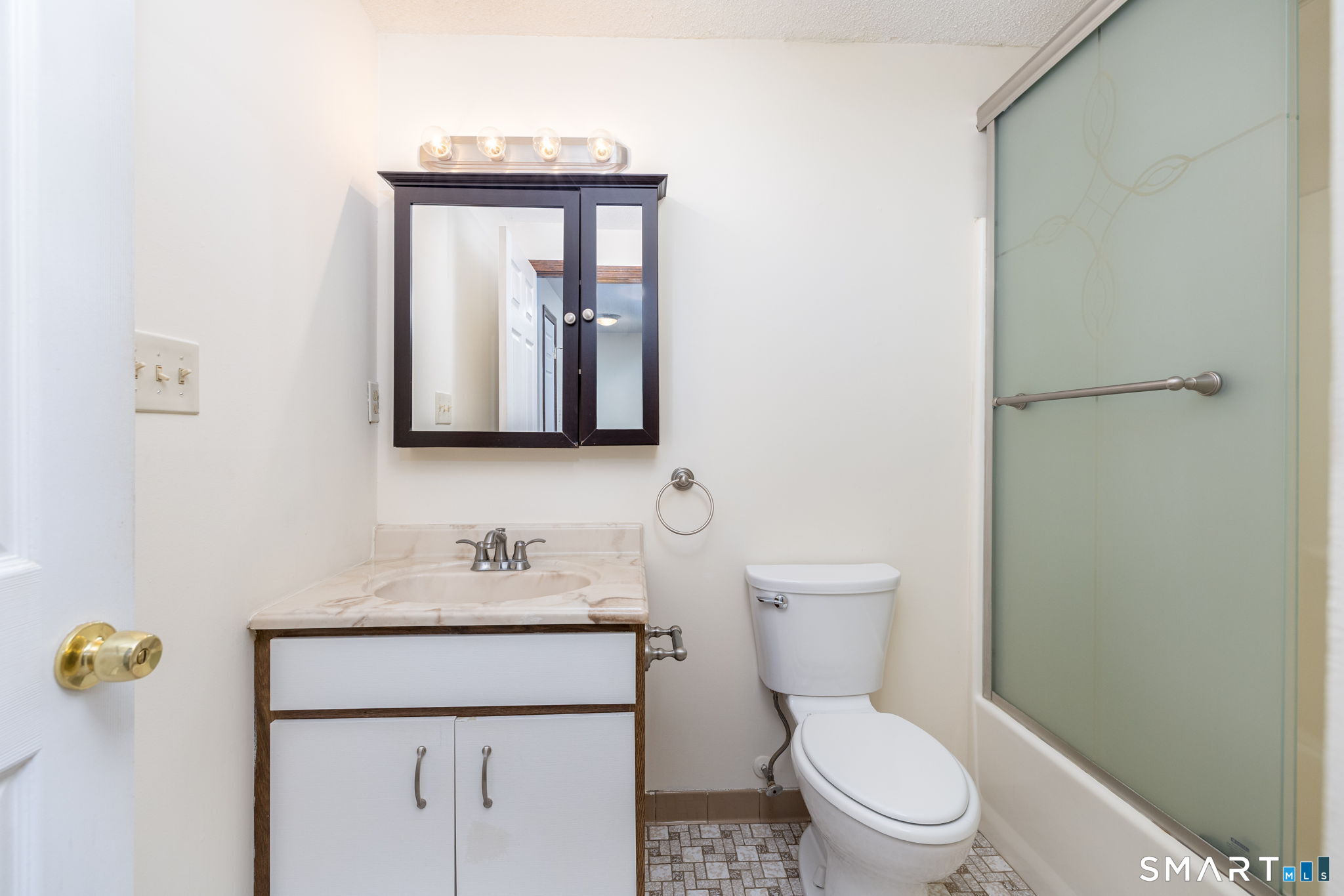 35 Brookside Village Enfield CT 06082