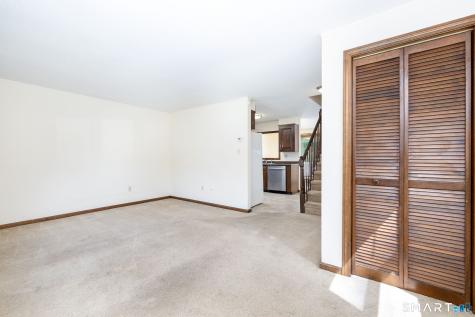 35 Brookside Village Enfield CT 06082