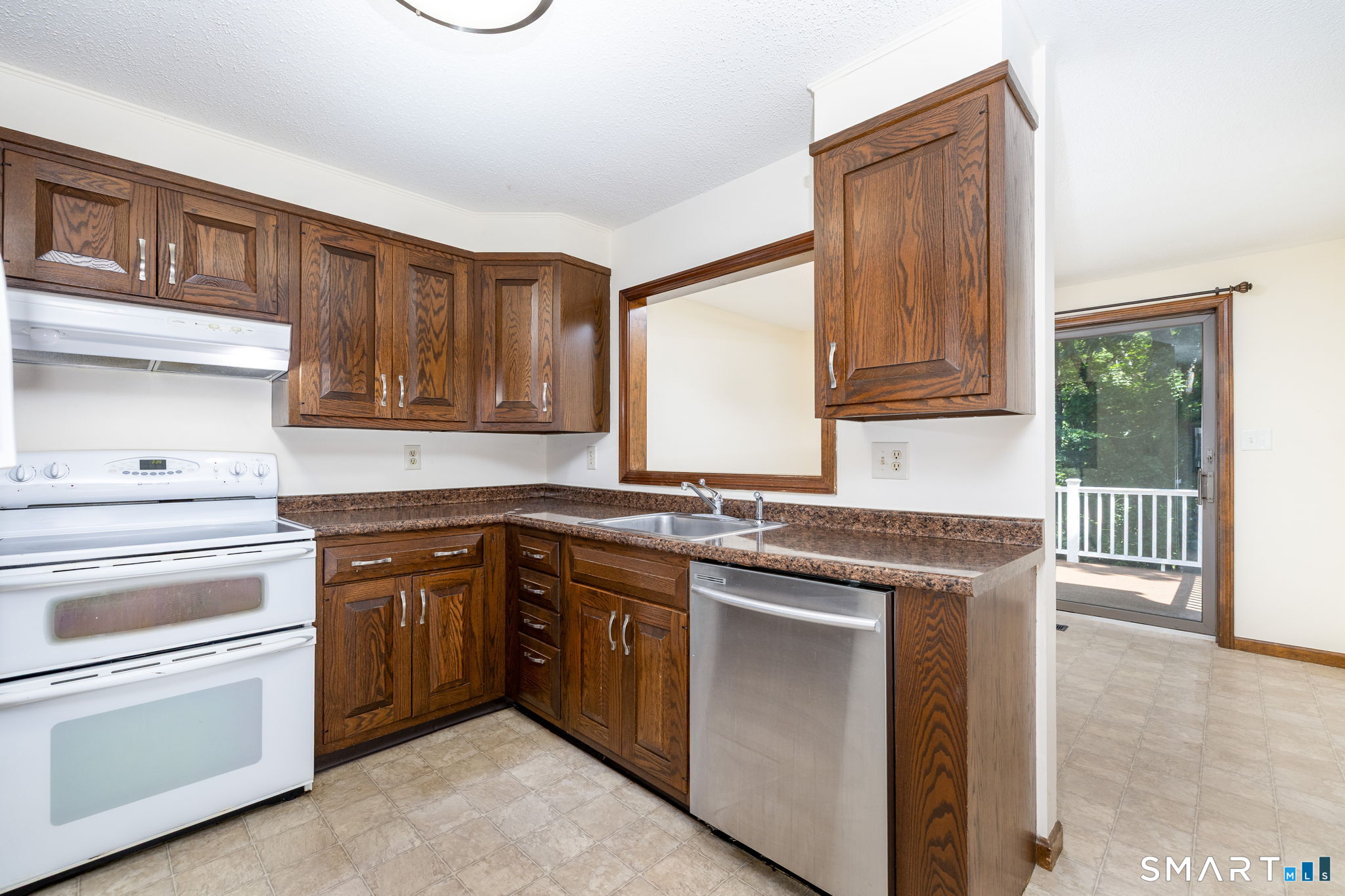 35 Brookside Village Enfield CT 06082