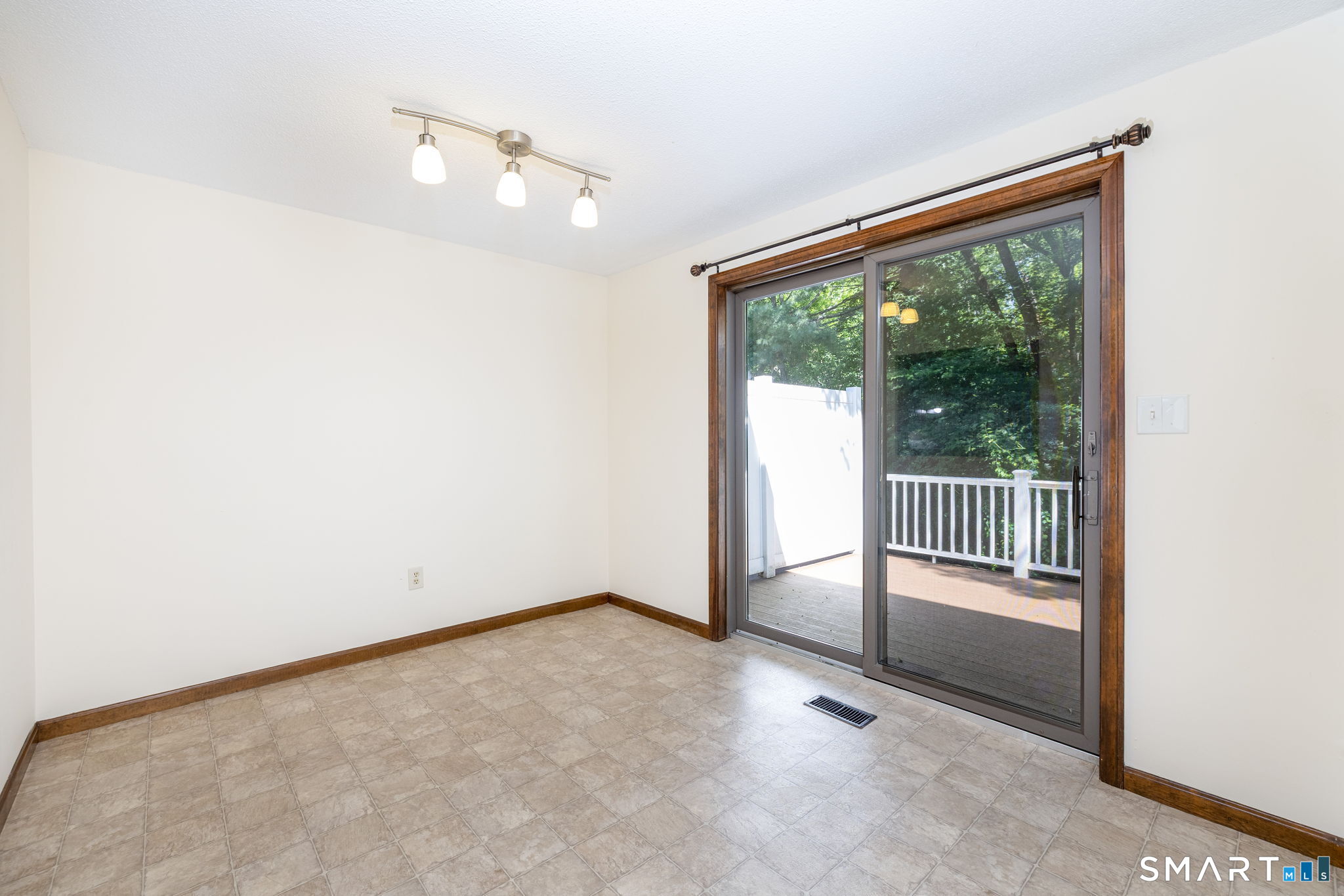 35 Brookside Village Enfield CT 06082