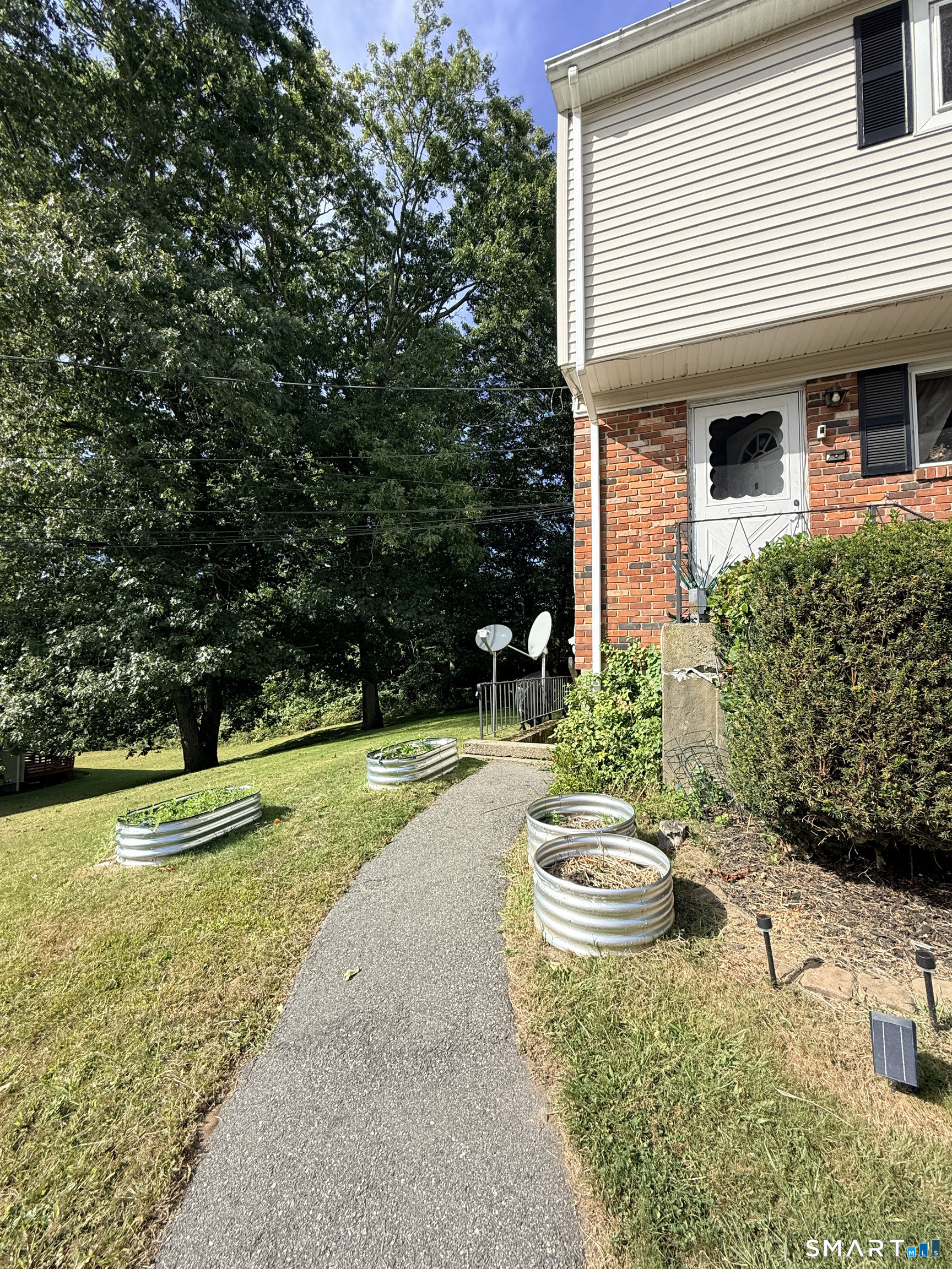 91 Woodland Drive Montville CT 06382