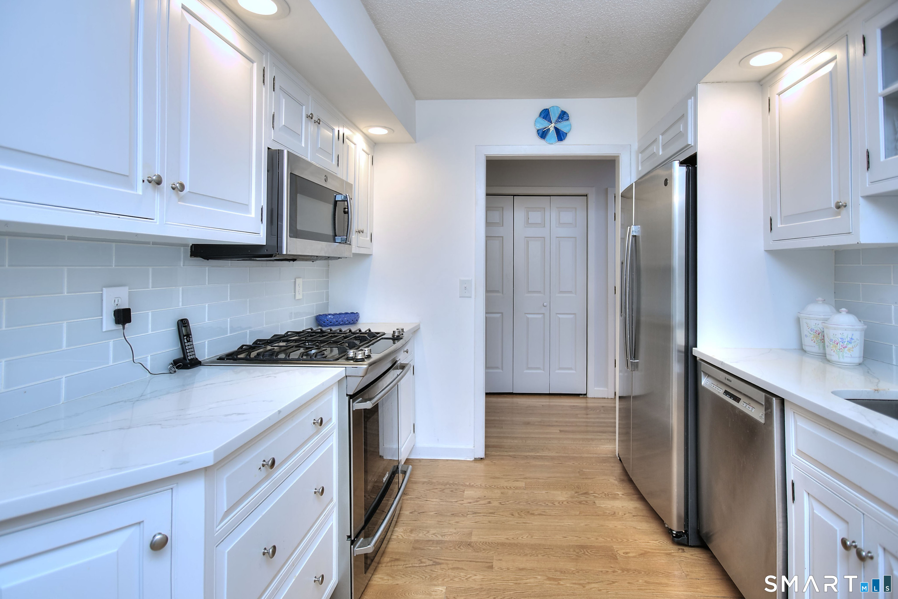 160 Glengarry Road Fairfield CT 06825