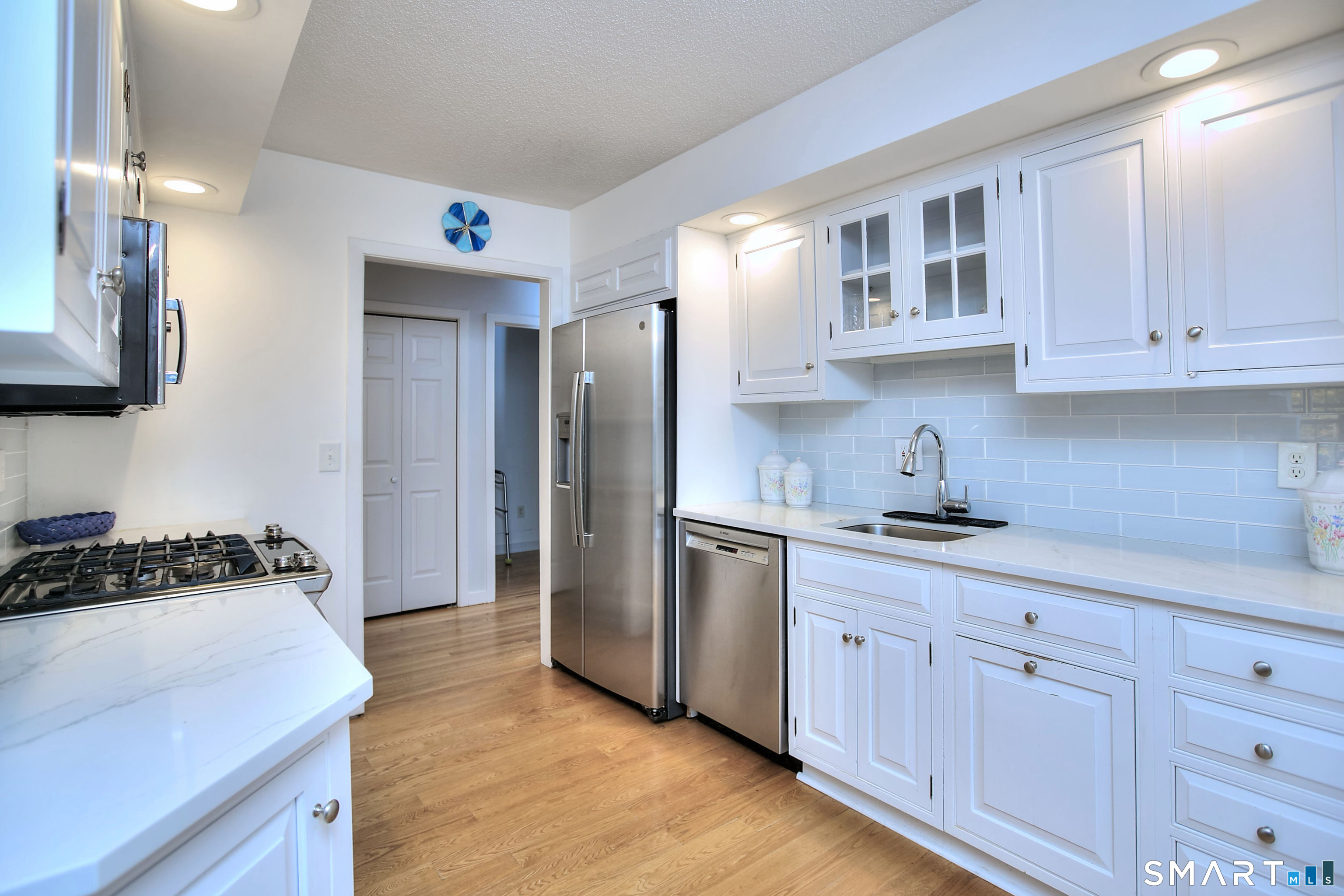 160 Glengarry Road Fairfield CT 06825