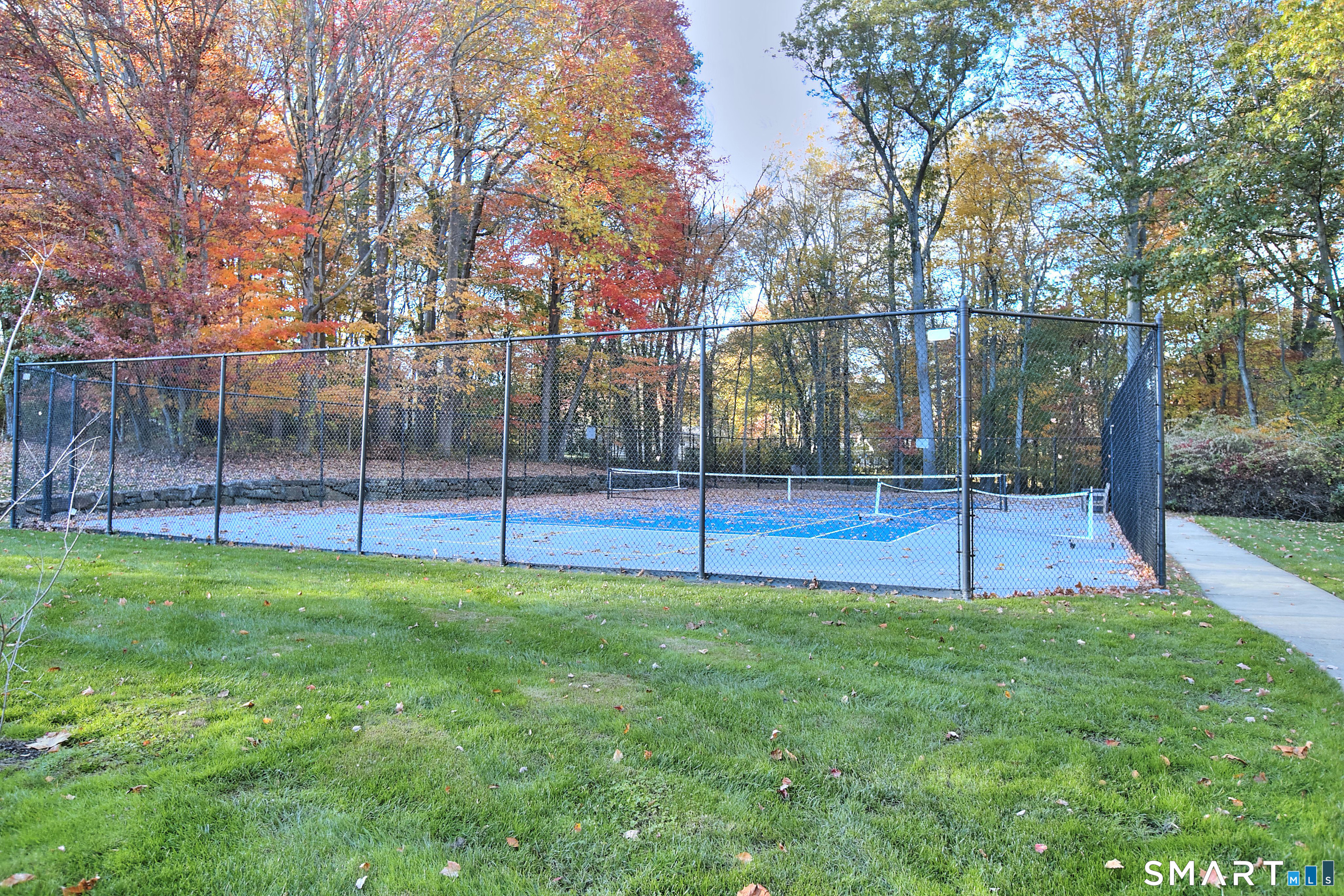 160 Glengarry Road Fairfield CT 06825