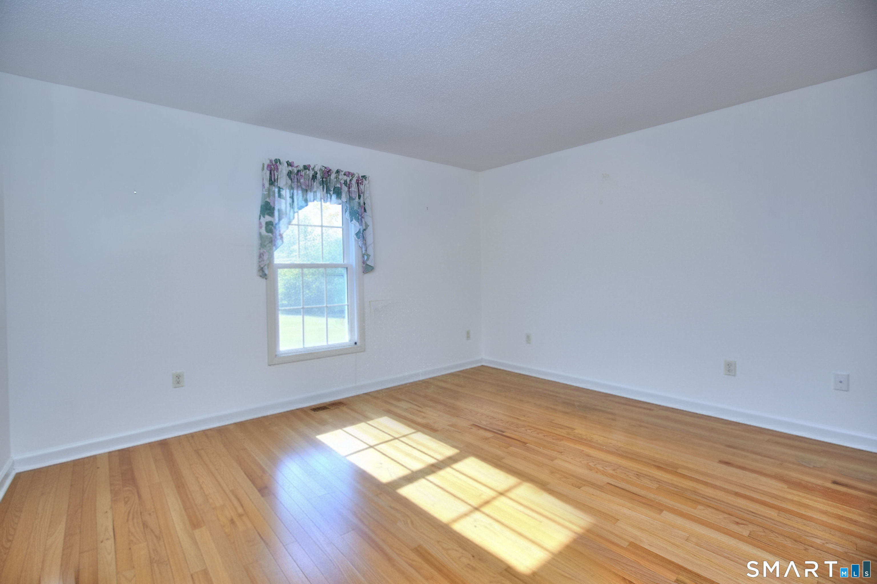 160 Glengarry Road Fairfield CT 06825