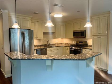 127 Harbour Close New Haven CT 06519