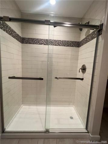 127 Harbour Close New Haven CT 06519