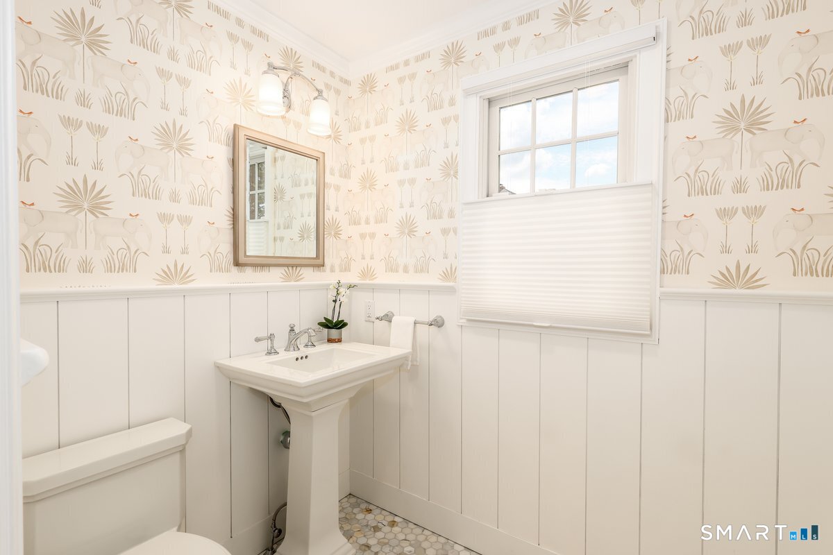 123 Richmond Hill Road New Canaan CT 06840