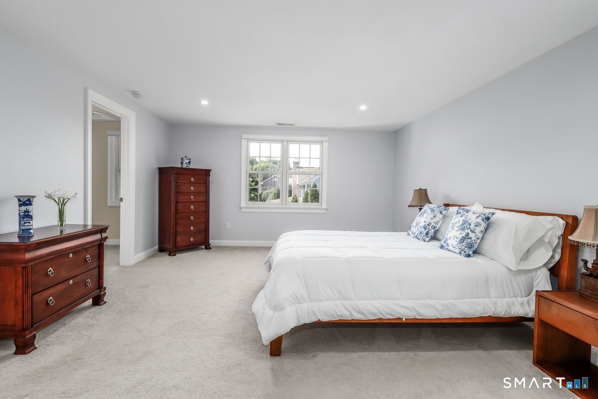123 Richmond Hill Road New Canaan CT 06840