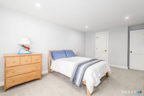 123 Richmond Hill Road New Canaan CT 06840