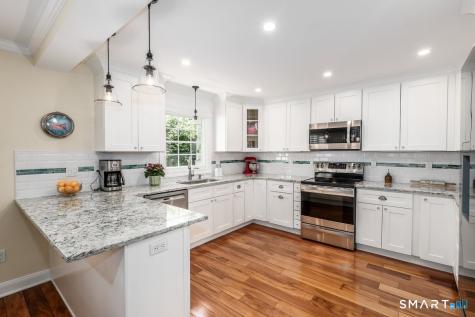 123 Richmond Hill Road New Canaan CT 06840