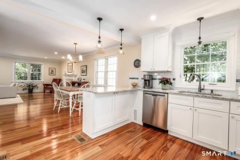 123 Richmond Hill Road New Canaan CT 06840