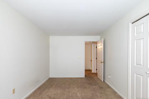 111 Mallane Lane Naugatuck CT 06770