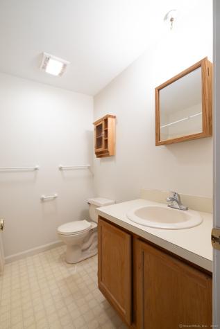 111 Mallane Lane Naugatuck CT 06770